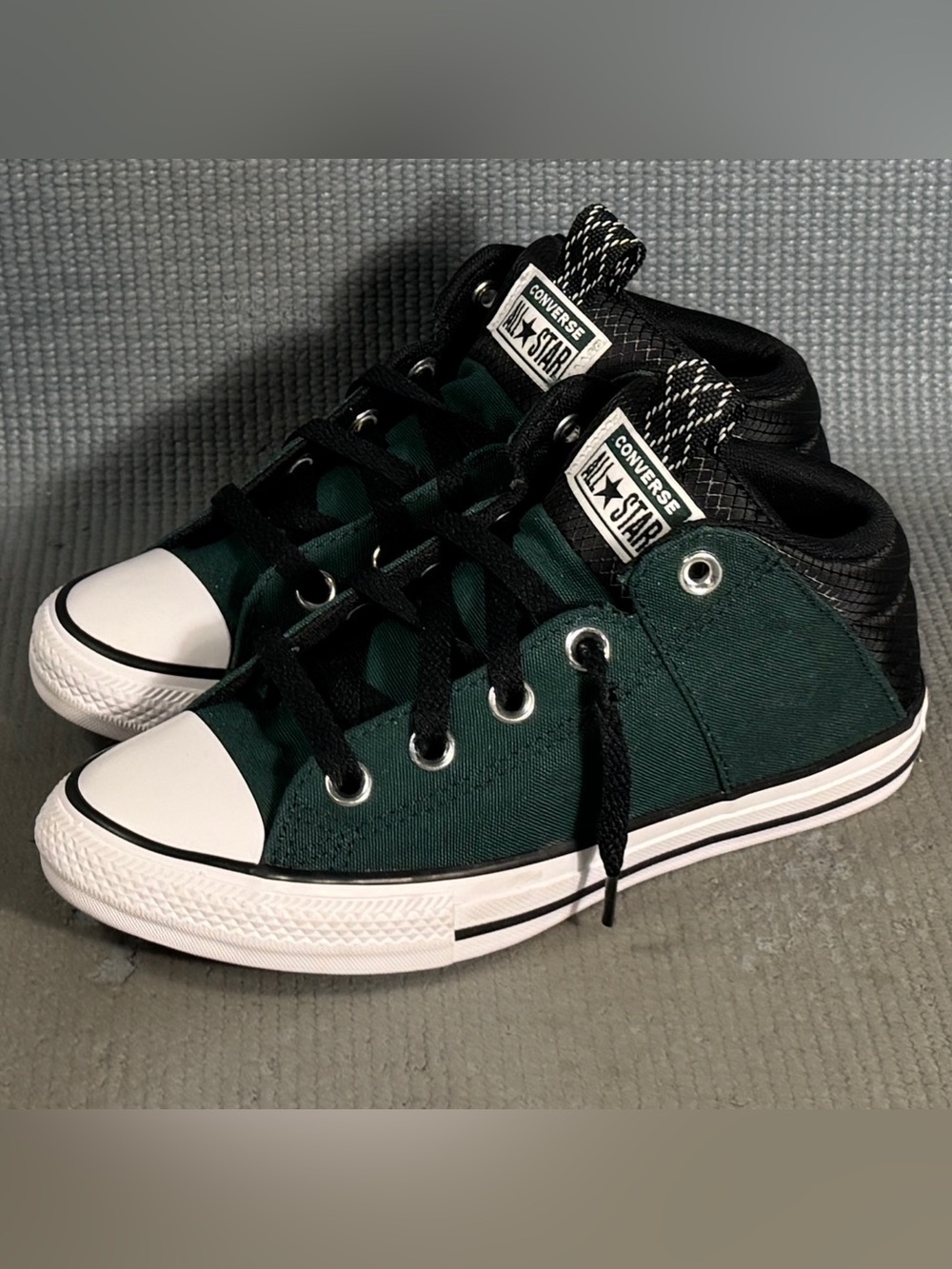 Converse Chuck Taylor All Star Axel Sporty Casual Sneakers Green Big Kid Size 2